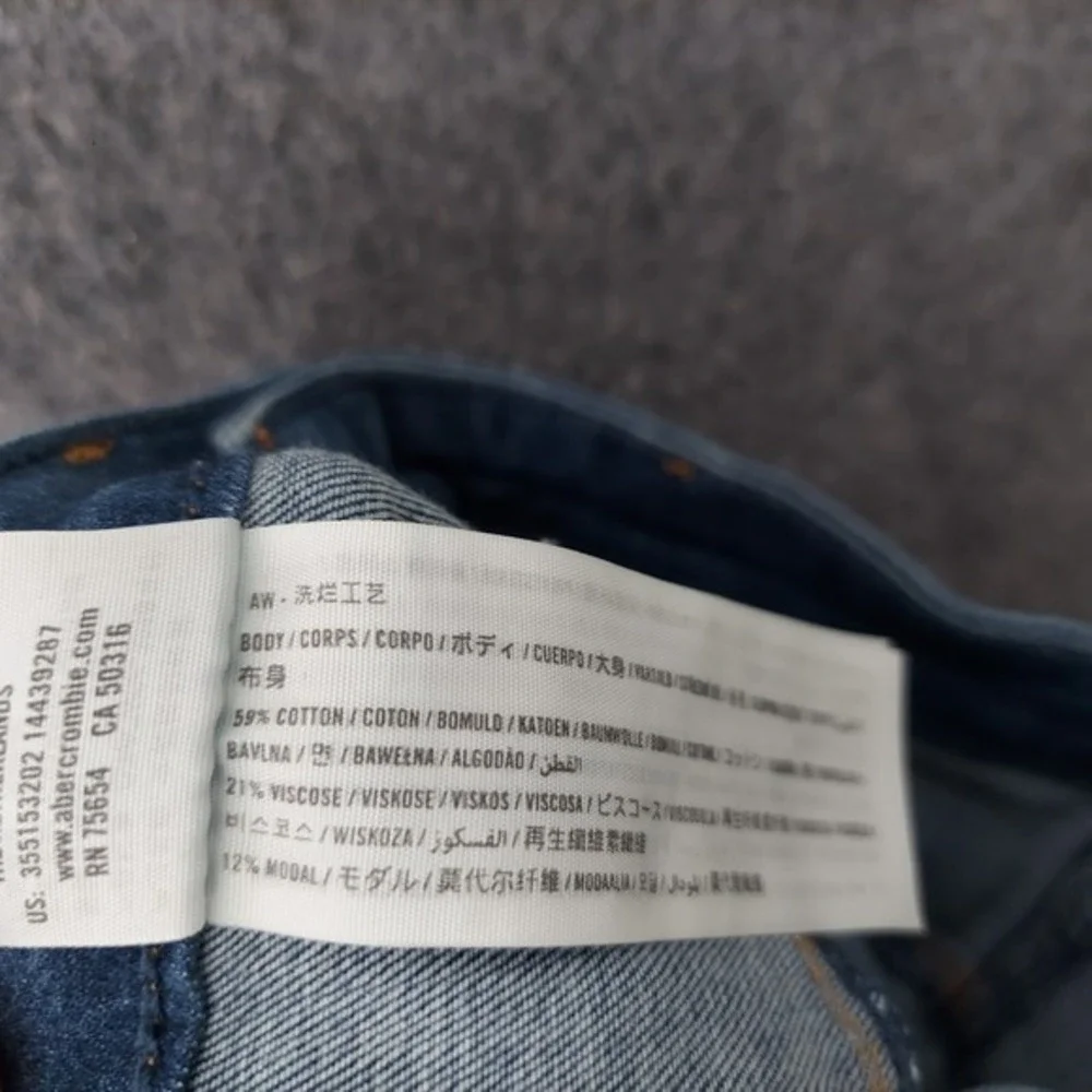 Hollister Women Jeans 3 Short High Jegging Distressed Trashed Stonewash Stretch - Picture 10 of 10